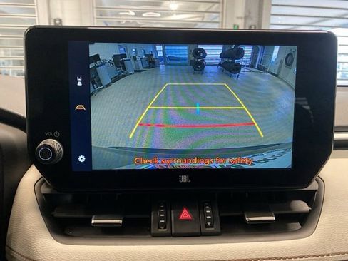 Used 2023 Toyota RAV4 Limited image 20