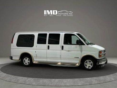 Used 2002 Chevrolet Express 1500 w/ LS Preferred Equipment Group RWD image 5