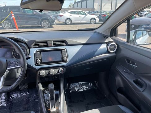 Used 2025 Nissan Versa SV image 34
