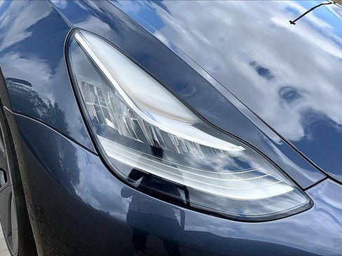 Used 2022 Tesla Model 3 Long Range image 25