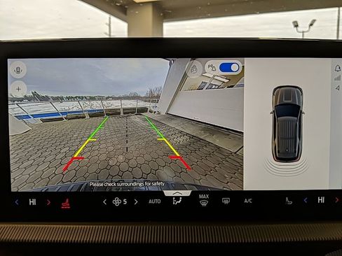 Certified 2025 Ford Explorer Active image 19