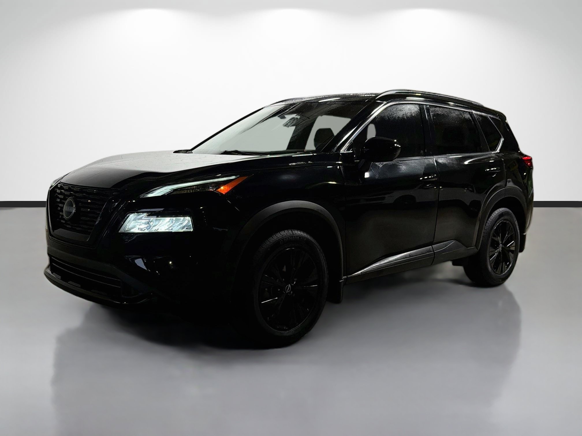 Used 2023 Nissan Rogue SV w/ SV Premium B Package FWD image 7