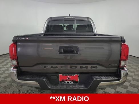 Used 2022 Toyota Tacoma SR5 RWD image 7