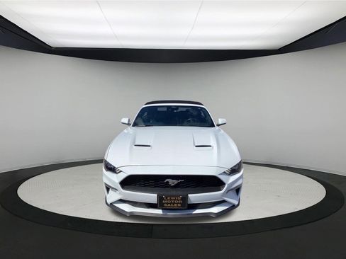Used 2023 Ford Mustang Premium RWD image 4
