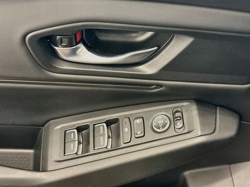 Used 2025 Honda Accord SE image 15