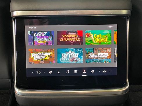 Used 2022 Tesla Model X Plaid image 20