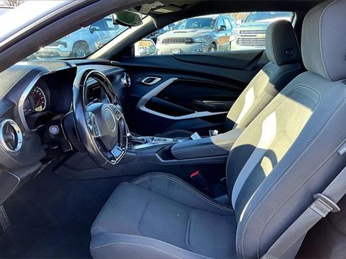 Used 2023 Chevrolet Camaro LT image 10