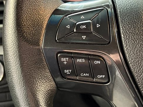 Used 2018 Ford Explorer XLT w/ Equipment Group 202A image 33