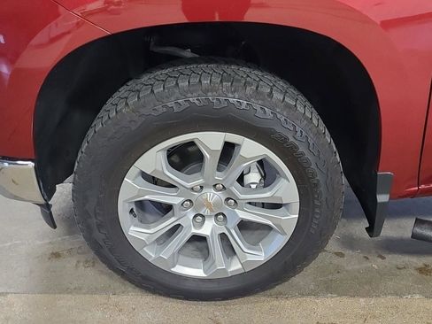 Used 2025 Chevrolet Silverado 1500 LTZ w/ LTZ Premium Package image 14