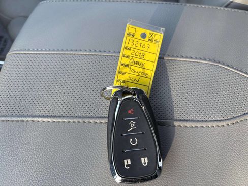Used 2018 Chevrolet Traverse Premier image 41