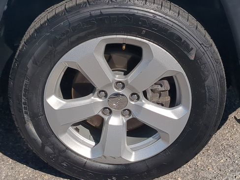 Used 2021 Jeep Compass Latitude w/ Driver Assistance Group image 11