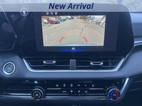 Certified 2025 Chevrolet Equinox LT image 13