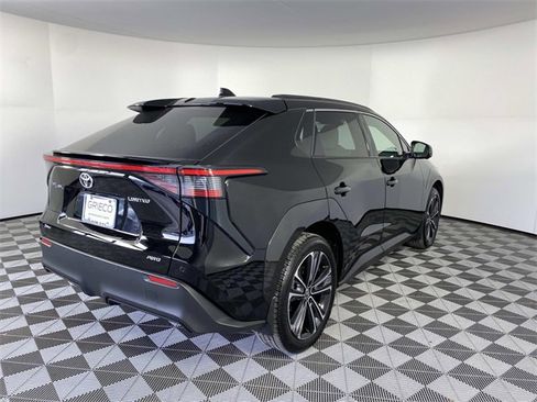 Used 2024 Toyota bZ4X Limited image 9