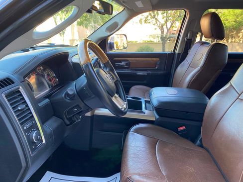 Used 2014 RAM 2500 Longhorn w/ Convenience Group AWD/4WD image 31