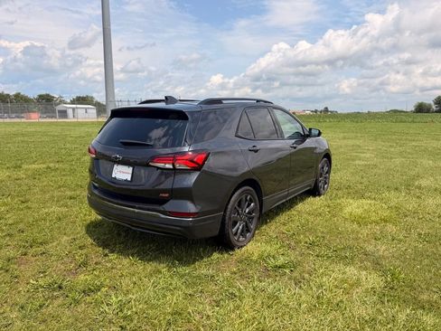 Used 2022 Chevrolet Equinox RS FWD image 5