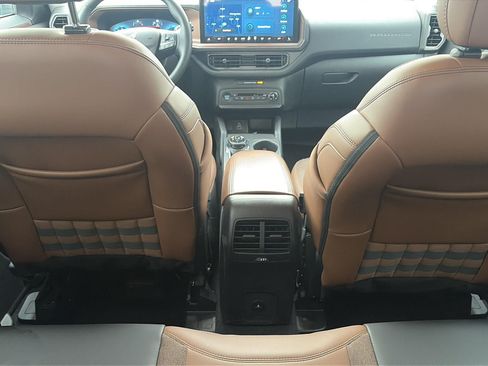 Used 2025 Ford Bronco Sport Outer Banks w/ Outer Banks Tech Package+ AWD/4WD image 10