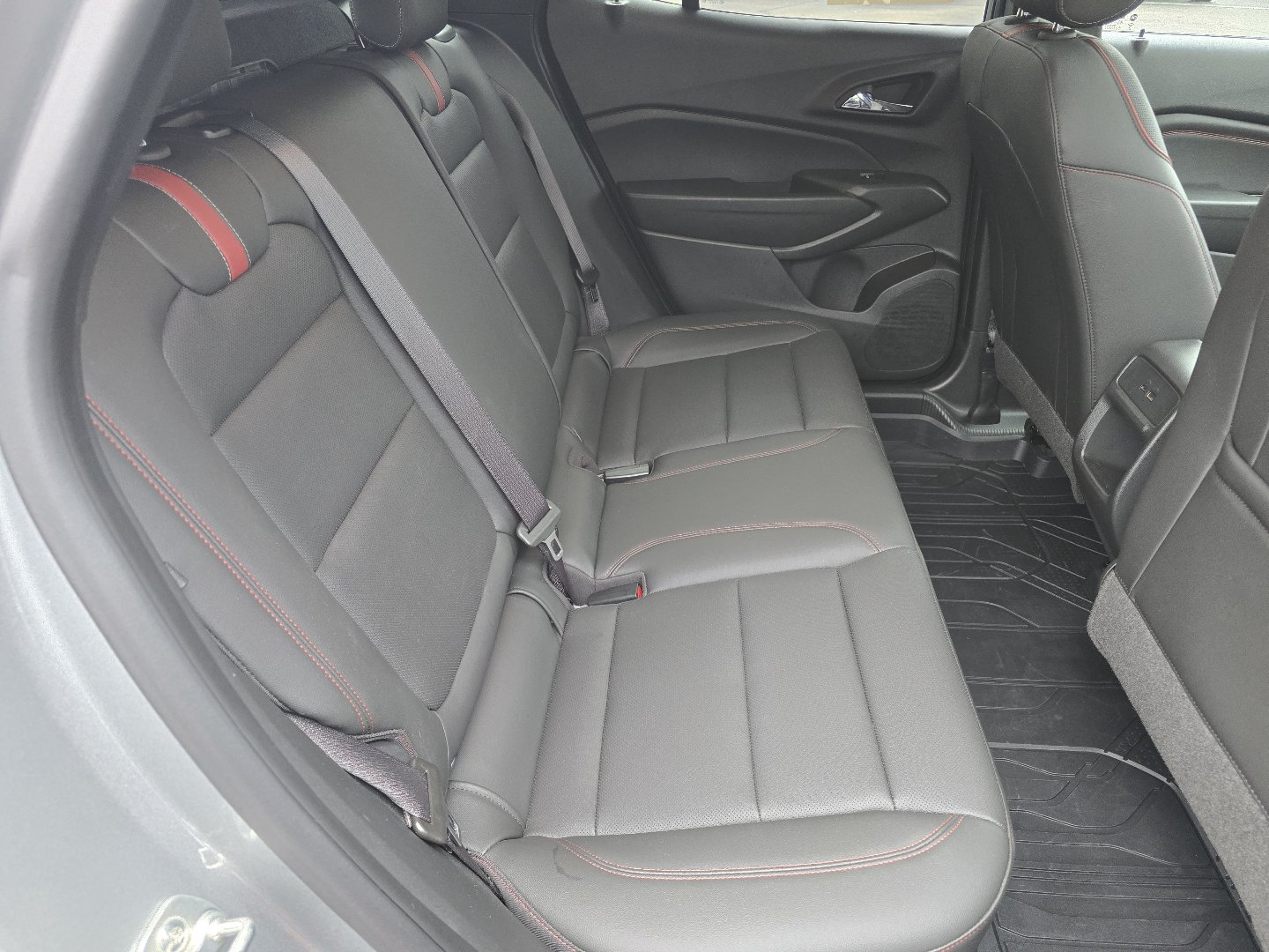 Certified 2024 Chevrolet Trax RS w/ Sunroof Package FWD image 26
