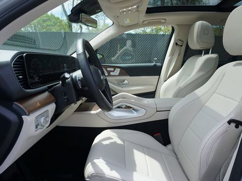 Used 2025 Mercedes-Benz GLE 350 4MATIC image 6