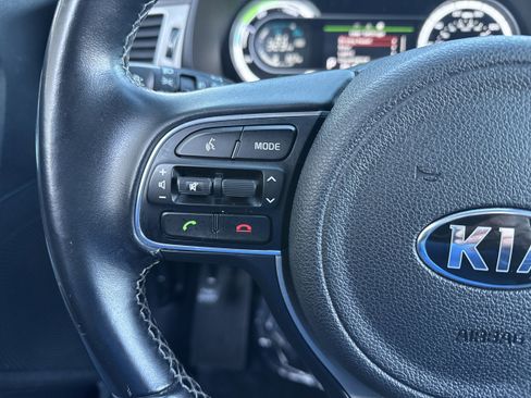Used 2019 Kia Niro LX image 19