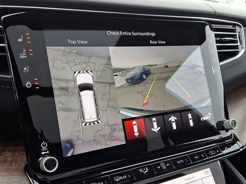 Used 2024 Jeep Grand Wagoneer L Base image 20