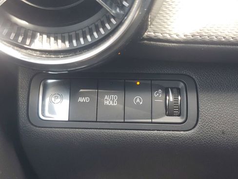 Used 2025 Chevrolet Equinox LT AWD/4WD image 25