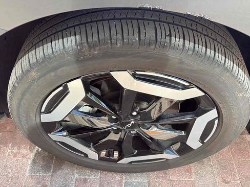 Used 2024 Kia Telluride S w/ S Sunroof Package image 19