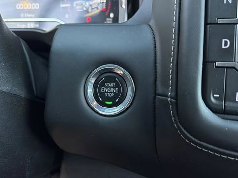 Used 2023 GMC Yukon Denali Ultimate AWD/4WD image 29