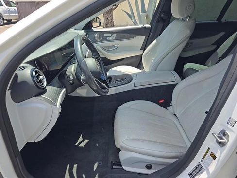 Used 2022 Mercedes-Benz E 350 Sedan w/ AMG Line Exterior image 4