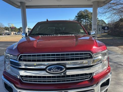 Used 2018 Ford F150 Lariat w/ Equipment Group 502A Luxury image 8