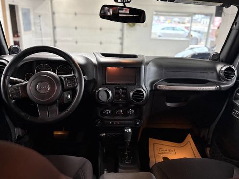 Used 2014 Jeep Wrangler Unlimited Sport w/ Quick Order Package 24S image 17
