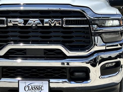 Used 2025 RAM 2500 Tradesman w/ Chrome Appearance Group AWD/4WD image 10