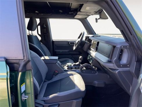 Used 2023 Ford Bronco Big Bend image 15