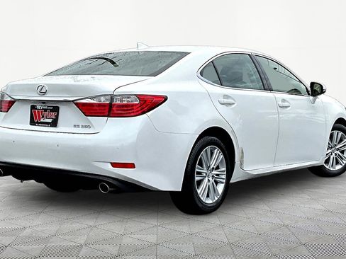 Used 2015 Lexus ES 350 w/ Premium Package FWD image 6