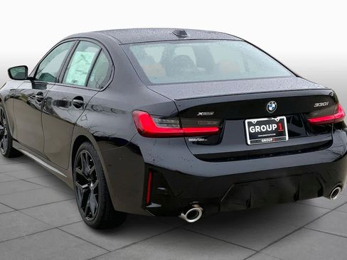 New 2026 BMW 330i xDrive Sedan w/ M Sport Package AWD/4WD image 11