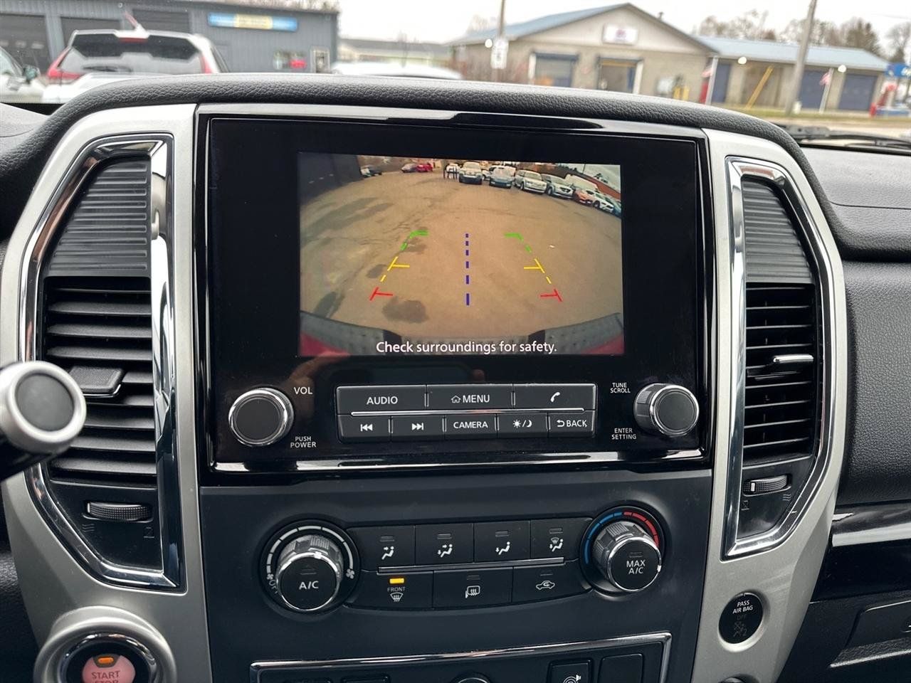 Used 2021 Nissan Titan SV RWD image 32