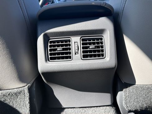 Used 2019 Toyota Camry XSE FWD image 28