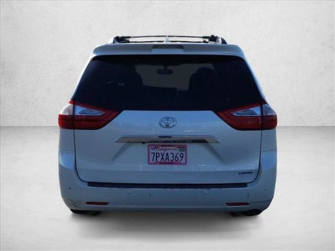 Used 2015 Toyota Sienna Limited FWD image 7