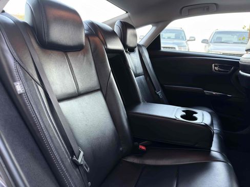 Used 2014 Toyota Avalon Limited image 64