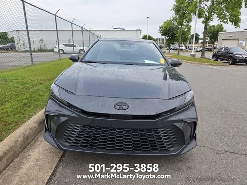 Used 2025 Toyota Camry SE w/ Multimedia Upgrade Package FWD image 2