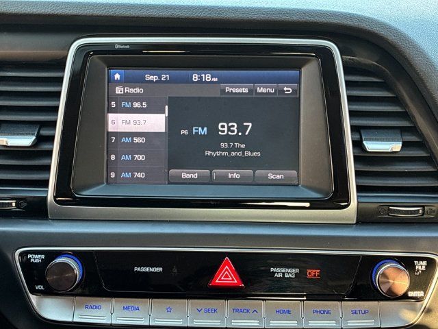 Used 2018 Hyundai Sonata SE FWD image 17