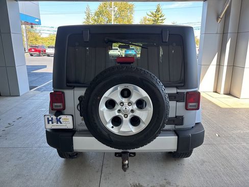 Used 2014 Jeep Wrangler Sahara w/ Dual Top Group image 21