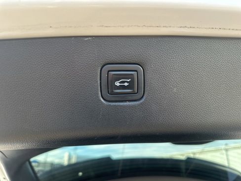 Used 2022 Chevrolet Blazer RS w/ Enhanced Convenience Package image 29