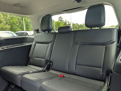 New 2026 Ford Expedition Active RWD image 38