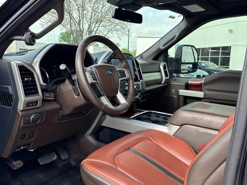 Used 2022 Ford F350 King Ranch w/ King Ranch Ultimate Package image 5
