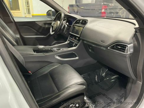 Used 2020 Jaguar F-PACE Checkered Flag image 24