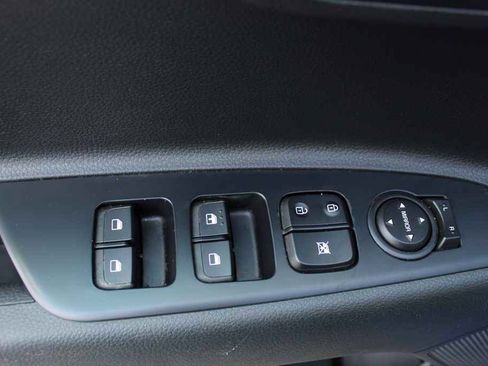 Used 2020 Kia Rio S FWD image 12