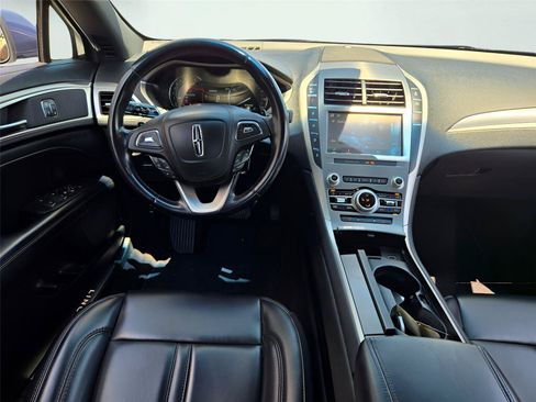 Used 2019 Lincoln MKZ Premiere FWD image 16