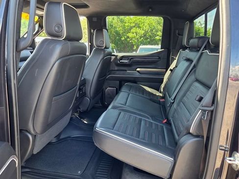 Used 2023 GMC Sierra 1500 AT4X AWD/4WD image 10