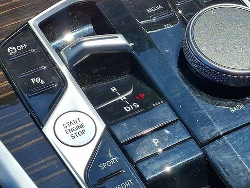 Used 2024 BMW X6 xDrive40i image 16