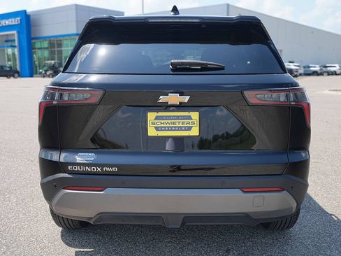 Used 2026 Chevrolet Equinox LT AWD/4WD image 6